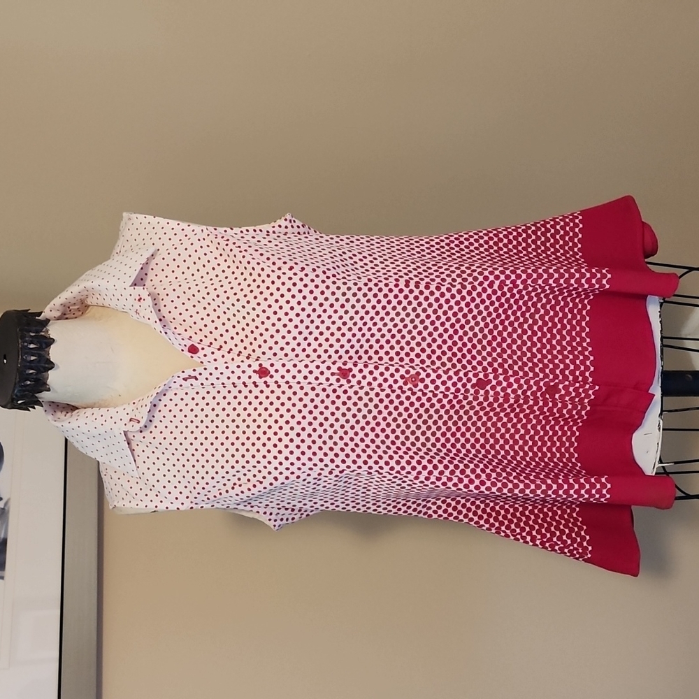 Sleeveless summer blouse M red polka dots